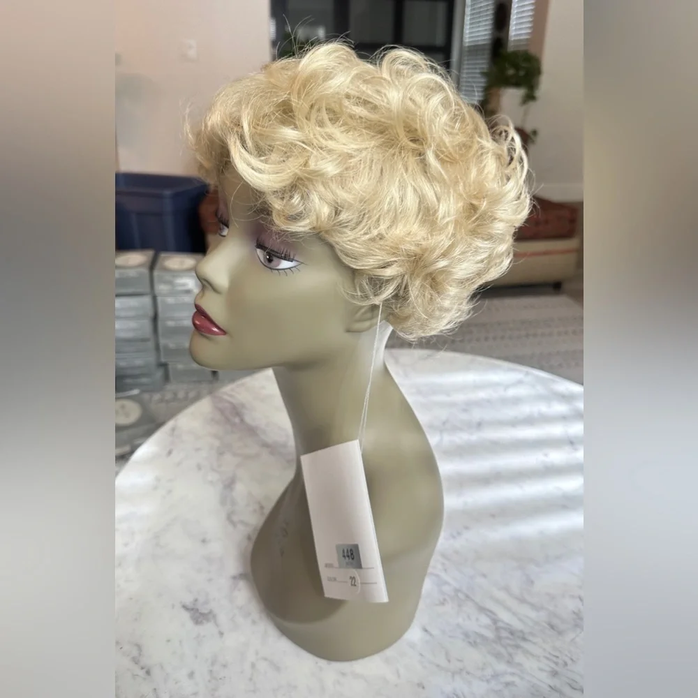 Rare Vintage Rene‎ Of Paris Wig #448 BETH Color: 22